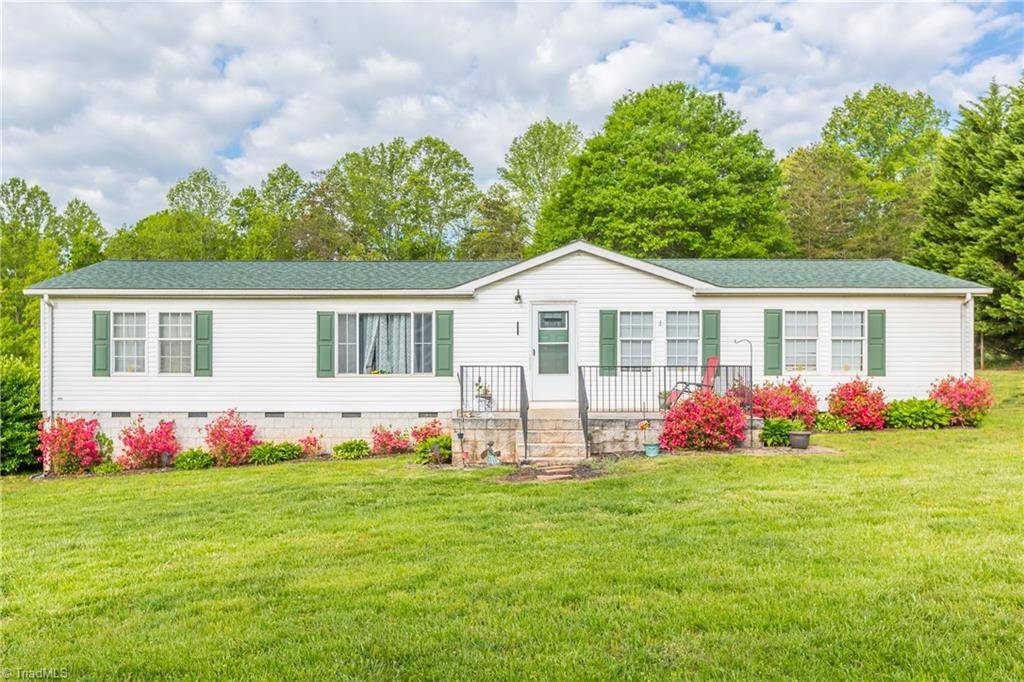 1417 Frank Joyce RD, Sandy Ridge, NC 27046