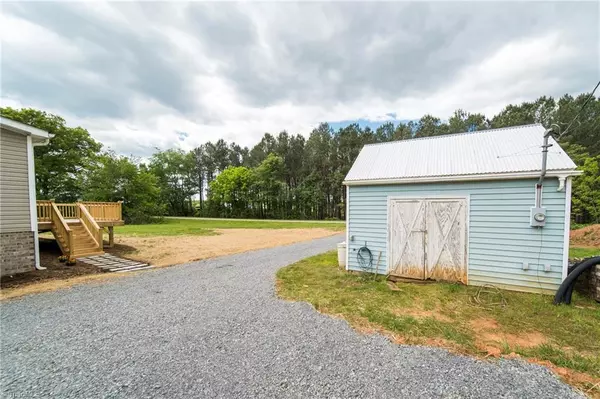 Hamptonville, NC 27020,7508 Mayberry Mill RD