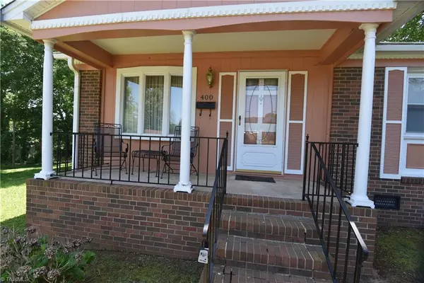 Winston Salem, NC 27105,400 Burnham DR