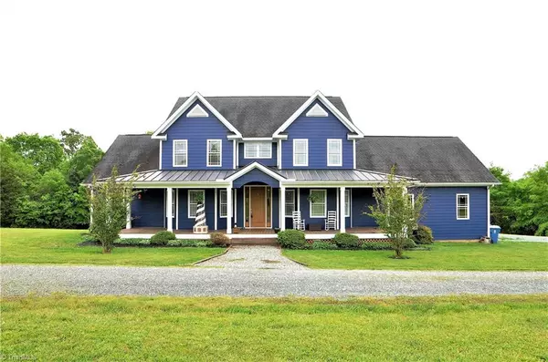 5257 Sartin RD,  Burlington,  NC 27217
