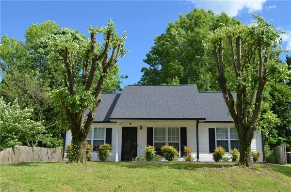 7 Spring Chapel CT, Greensboro, NC 27455