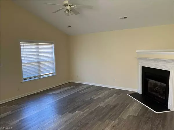 Burlington, NC 27215,708 Arden ST