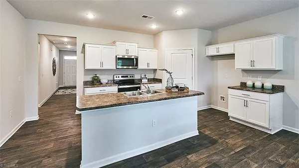 Mayodan, NC 27027,214 Rose Wind WAY