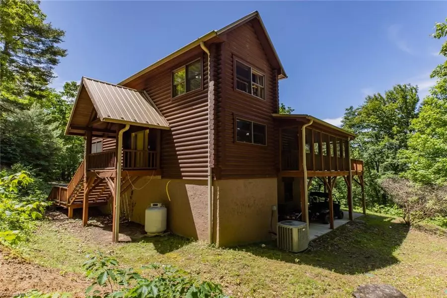 462 Casey mountain RD, Purlear, NC 28665