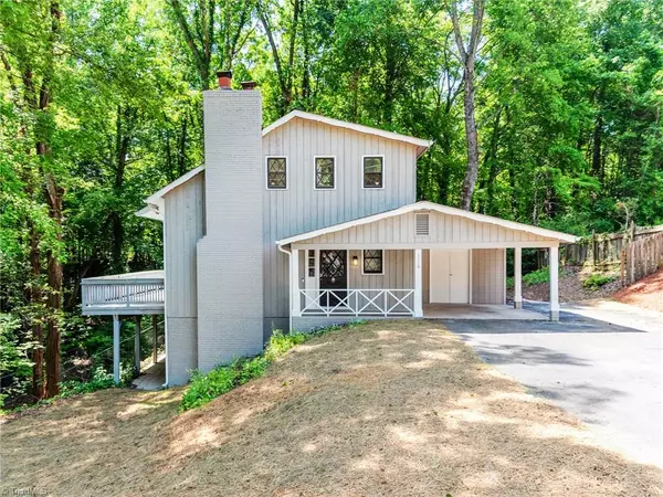 1116 Edgebrook DR,  Winston Salem,  NC 27106