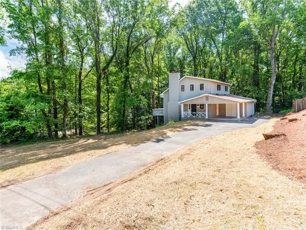 Winston Salem, NC 27106,1116 Edgebrook DR