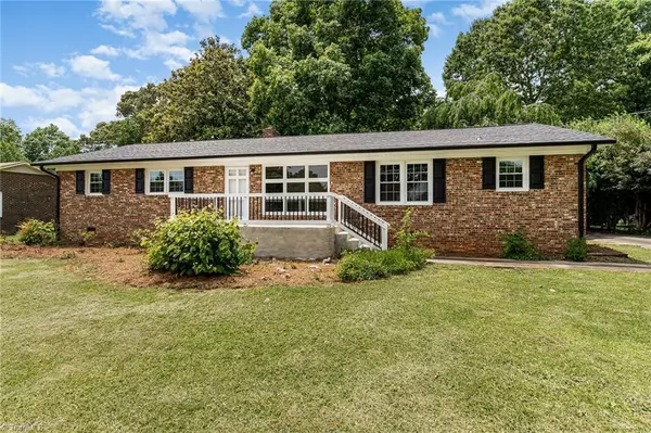 Ramseur, NC 27316,208 Holly Hill ST