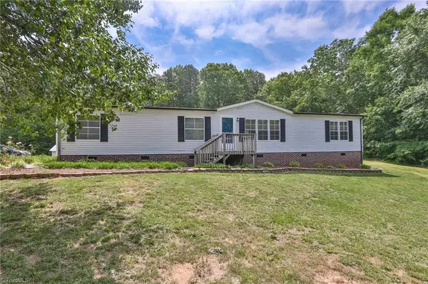 Statesville, NC 28677,261 Celeste Eufola RD