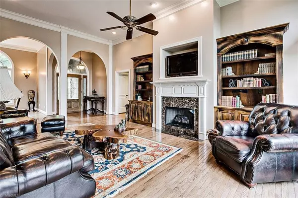 Asheboro, NC 27205,351 Club View DR