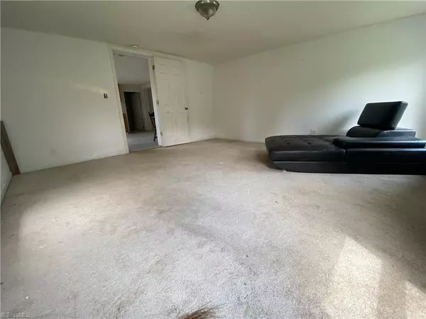 Reidsville, NC 27320,366 Brooks RD
