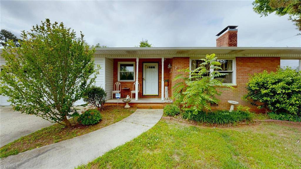 801 Liberty DR, Thomasville, NC 27360