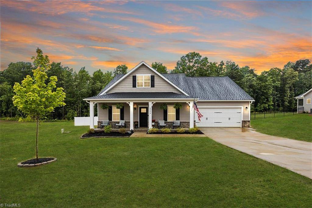 8646 Stone Valley DR, Clemmons, NC 27012