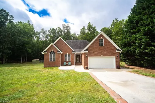 3429 Candlebrook CT,  Mebane,  NC 27302