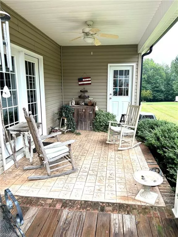 Randleman, NC 273117,1902 Acorn DR