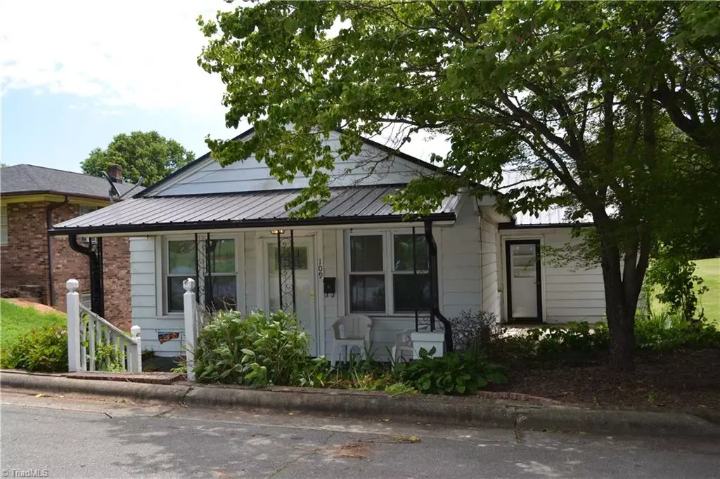 Mayodan, NC 27027,109 N 5th AVE