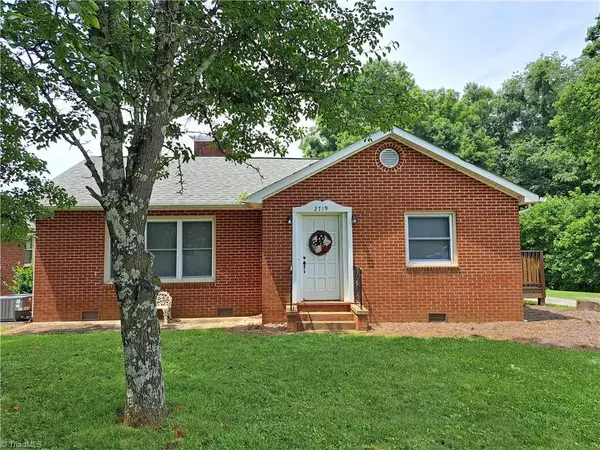 2719 Boone TRL, North Wilkesboro, NC 28659