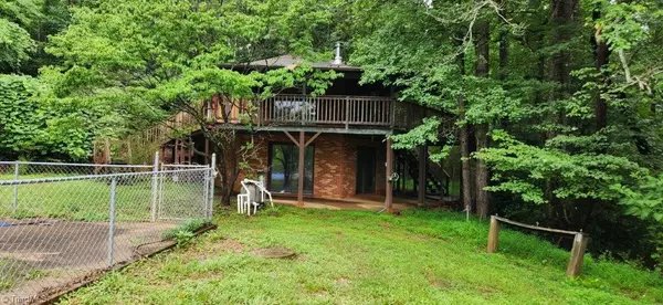 Granite Falls, NC 28630,5004 Myers RD