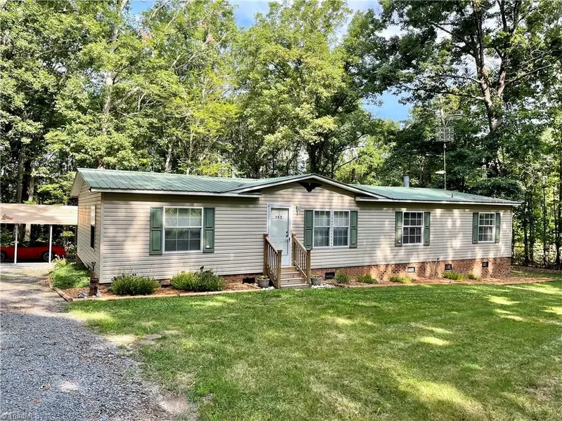 583 Brady Street EXT, Ramseur, NC 27316