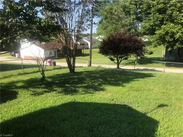 Millers Creek, NC 28651,138 Rattlesnake LN