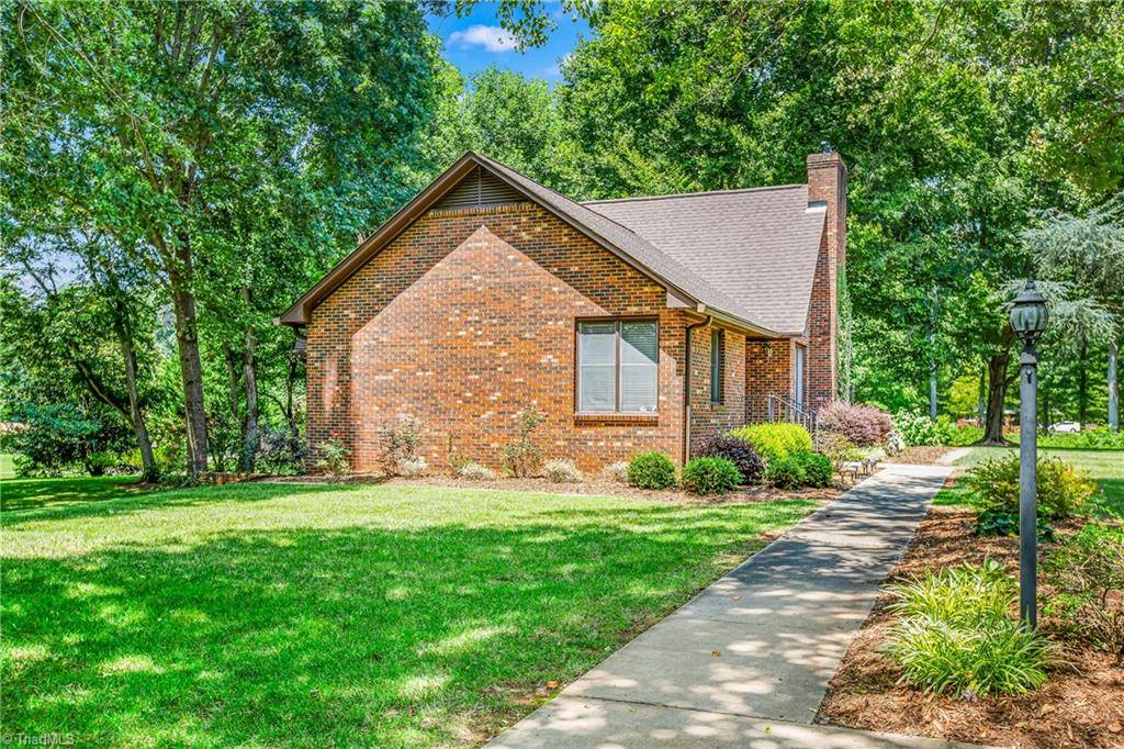 Mocksville, NC 27028,219 Farmland RD