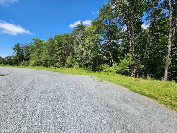 Tobaccoville, NC 27050,8211 Maple Grove DR