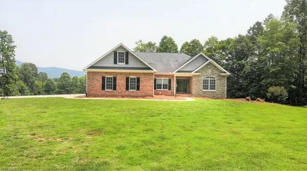 Pinnacle, NC 27043,1086 Stonehead LN