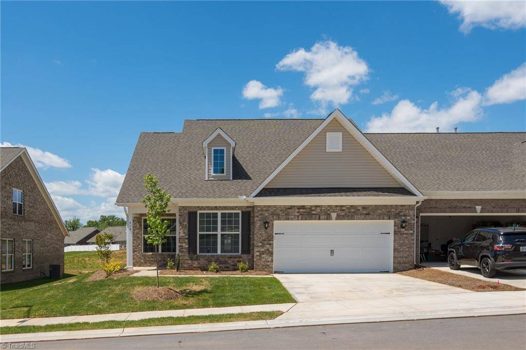 Kernersville, NC 27284,409 Mountain Grove LN