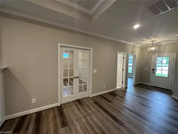 High Point, NC 27265,3449 Willowcrest ST