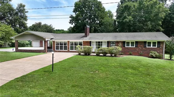 295 Pinedale RD, North Wilkesboro, NC 28659