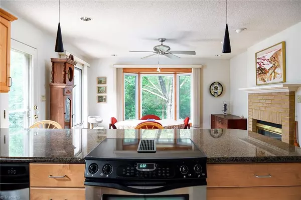 Clemmons, NC 27012,8901 Harpers Grove LN