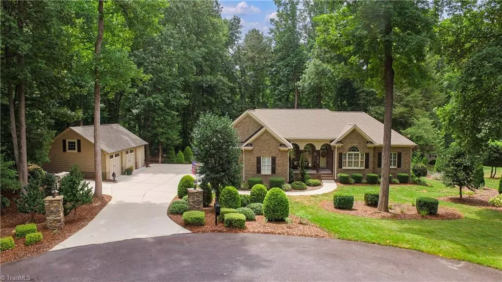 Sophia, NC 27350,2998 Catherine WAY