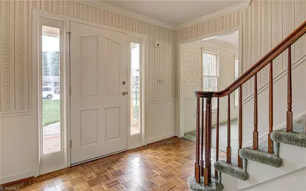 Clemmons, NC 27012,6909 Crandall CT