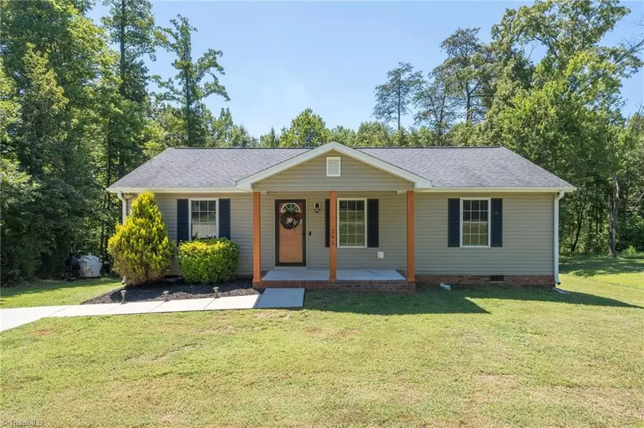 201 W Matthews ST, Stoneville, NC 27048