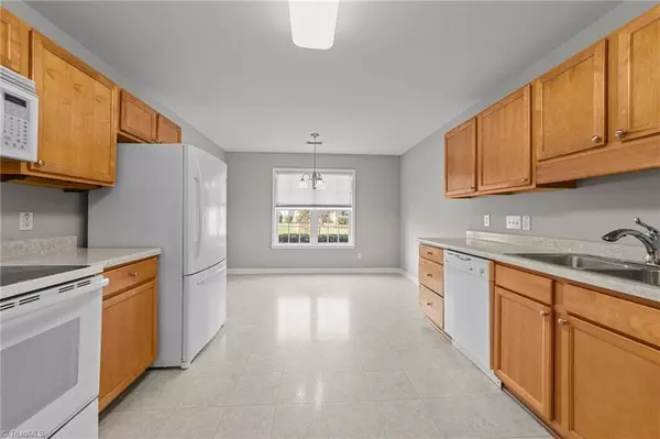 Burlington, NC 27215,3729 Tartan LN