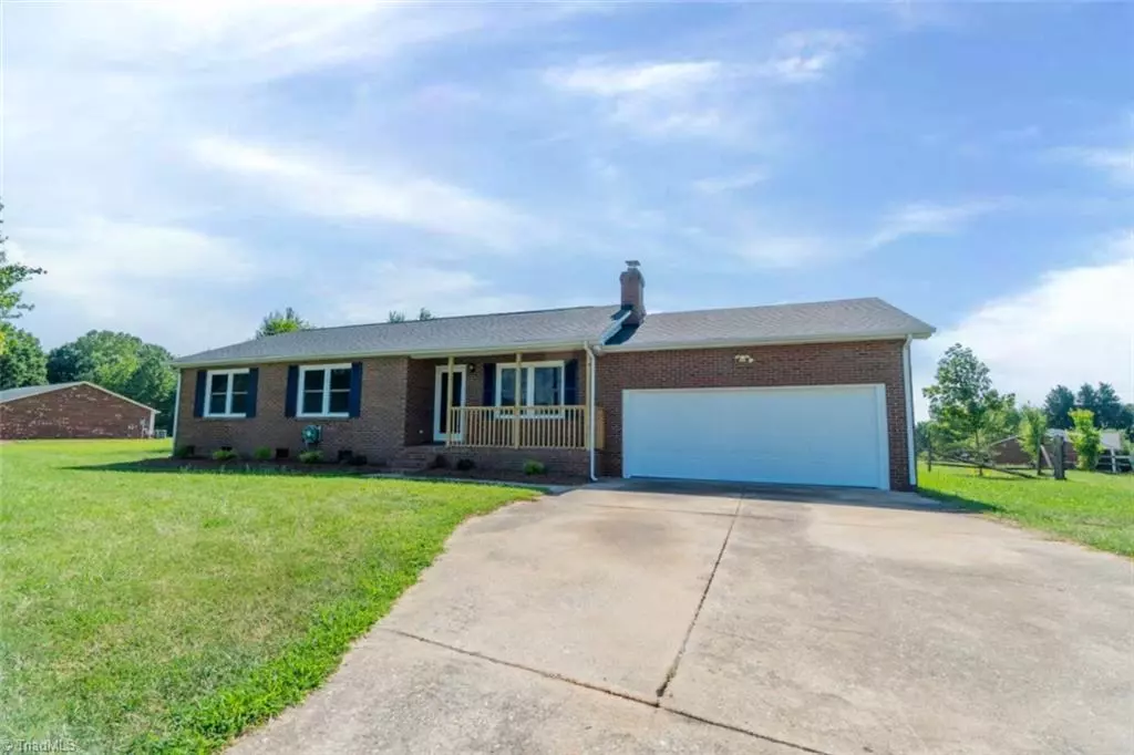 Oak Ridge, NC 27310,8653 Haw River RD