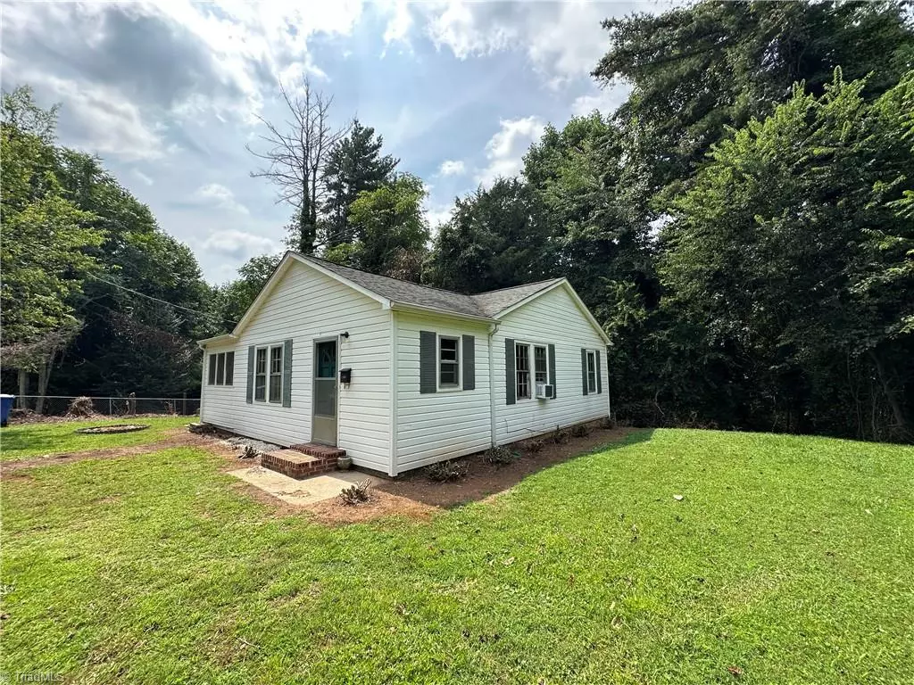 North Wilkesboro, NC 28659,1105 J ST