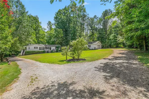 Summerfield, NC 27358,233 Paschall RD