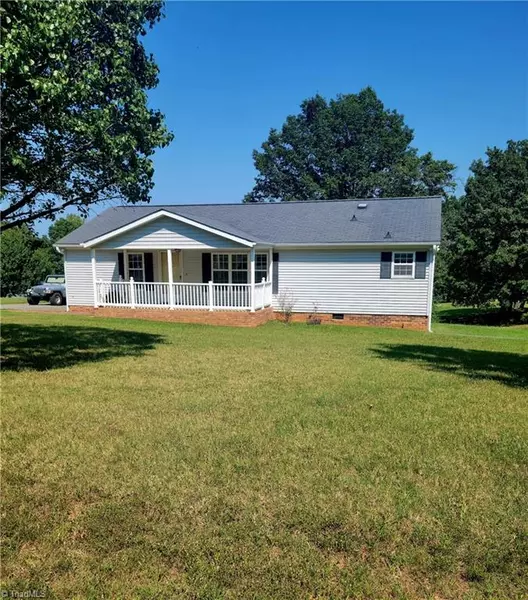 4069 NC Highway 8 S, Walnut Cove, NC 27052