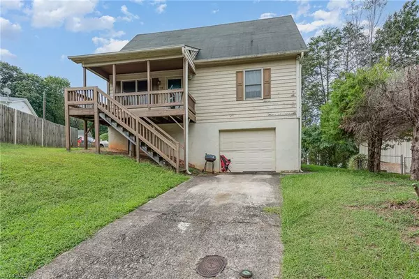 Winston Salem, NC 27127,1605 Cranberry Hill LN