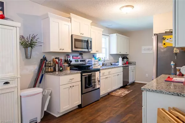 Randleman, NC 27317,4227 Fox ST