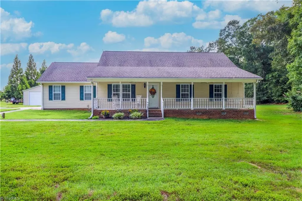 Snow Camp, NC 27349,7620 Oak Flat LN