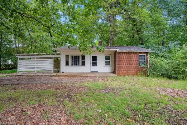 High Point, NC 27262,805 Eastchester DR