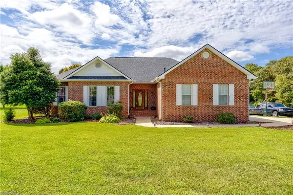 845 Enterprise RD,  Lexington,  NC 27295