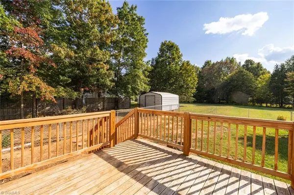 Stoneville, NC 27410,131 Stones throw RD