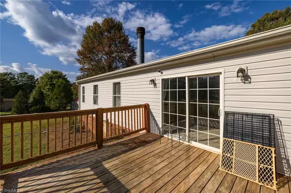 Stoneville, NC 27410,131 Stones throw RD