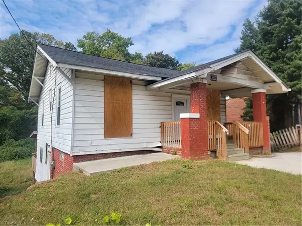 852 N Cameron AVE,  Winston Salem,  NC 27101