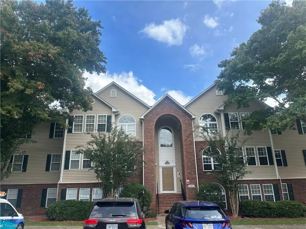 Winston Salem, NC 27106,232 Mill Pond DR