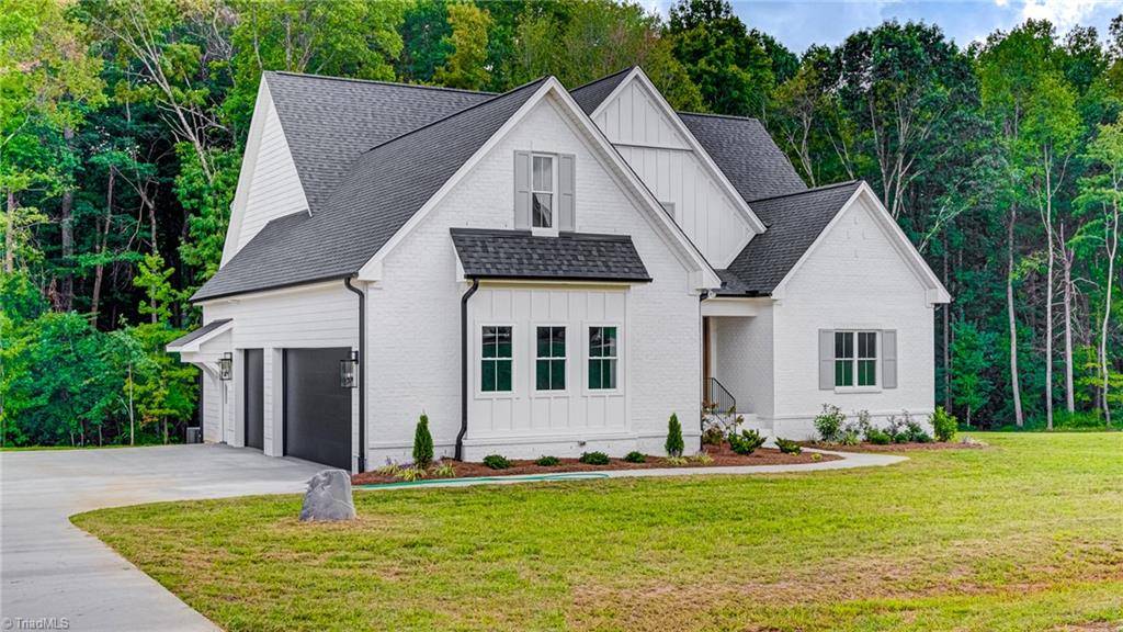 6094 Reynolda TRCE, Greensboro, NC 27455