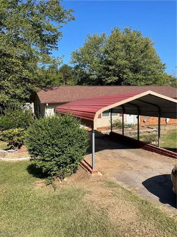 Reidsville, NC 27320,1610 Ballymena DR