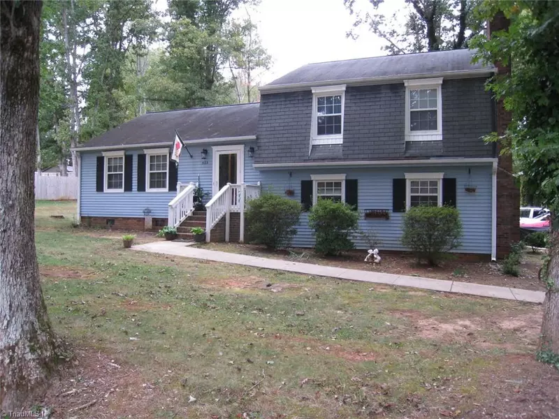 502 White RD, King, NC 27021